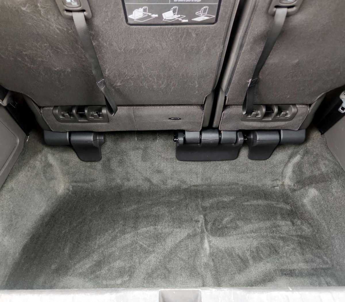 Trunk/Cargo (Seats Up)