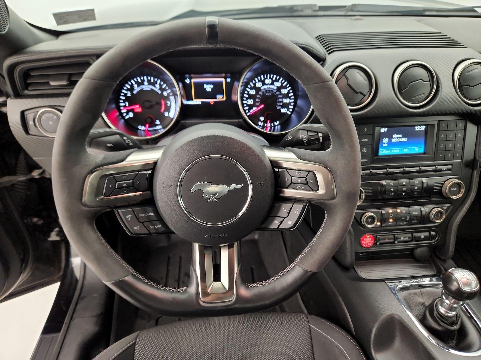 2016 Ford Mustang V6 - Photo 11
