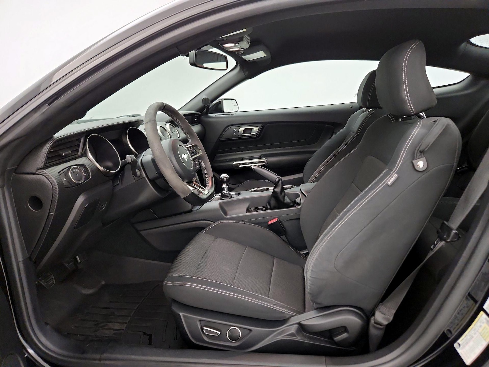 2016 Ford Mustang V6 - Photo 12