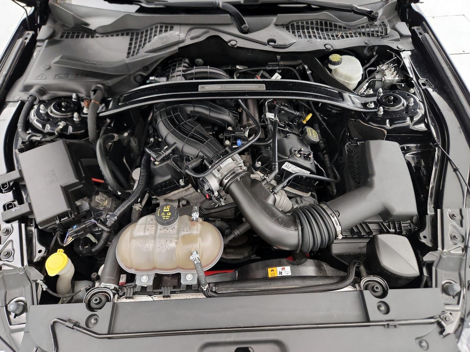 2016 Ford Mustang V6 - Photo 22