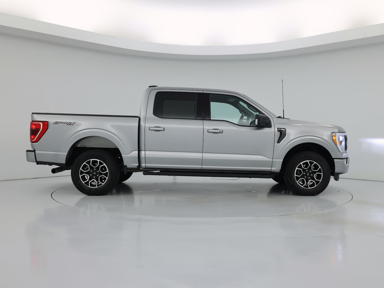 2022 Ford F-150 XLT - Photo 8
