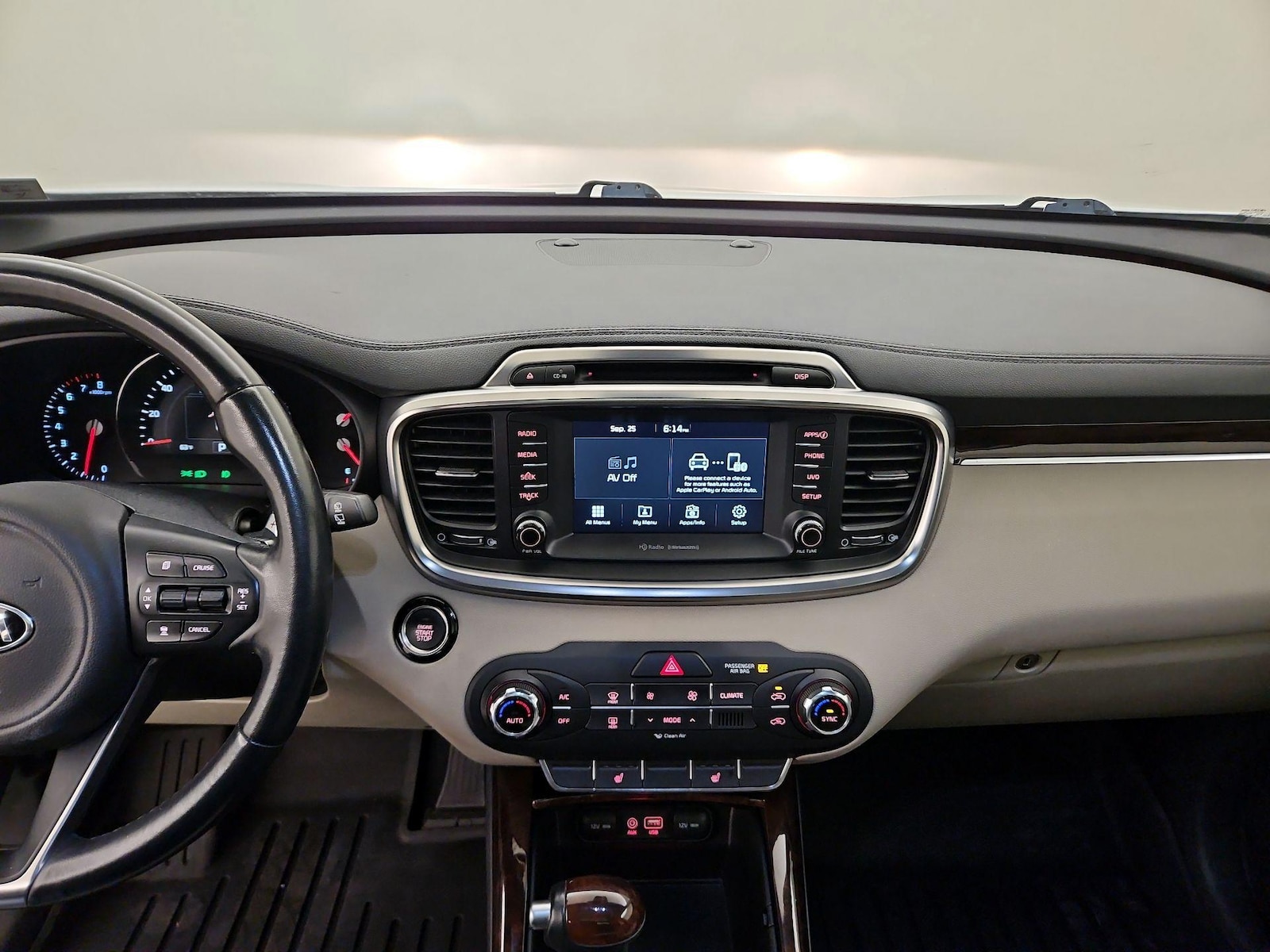 2017 Kia Sorento EX - Photo 10
