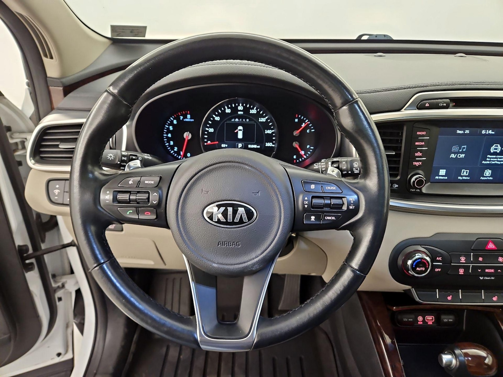2017 Kia Sorento EX - Photo 11