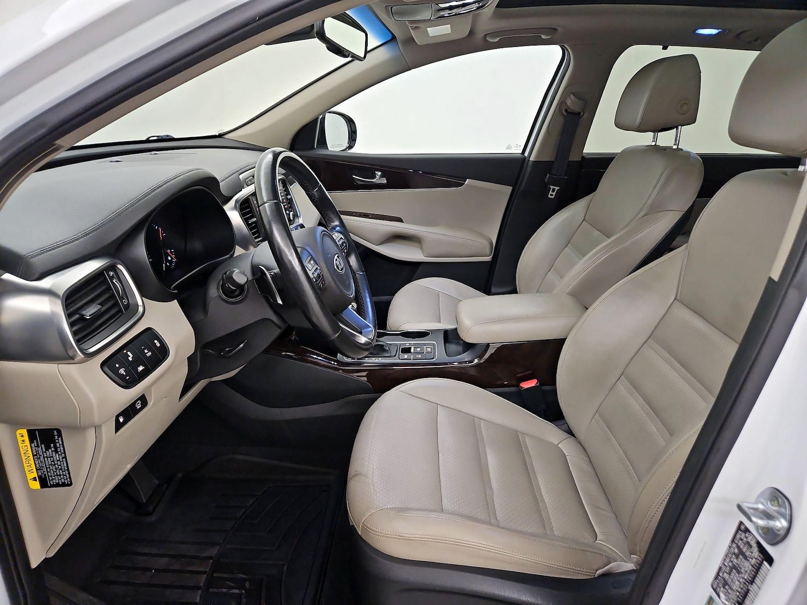 2017 Kia Sorento EX - Photo 12
