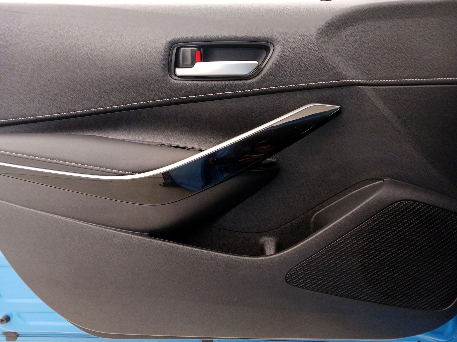 2022 Toyota Corolla Hatchback XSE - Photo 13