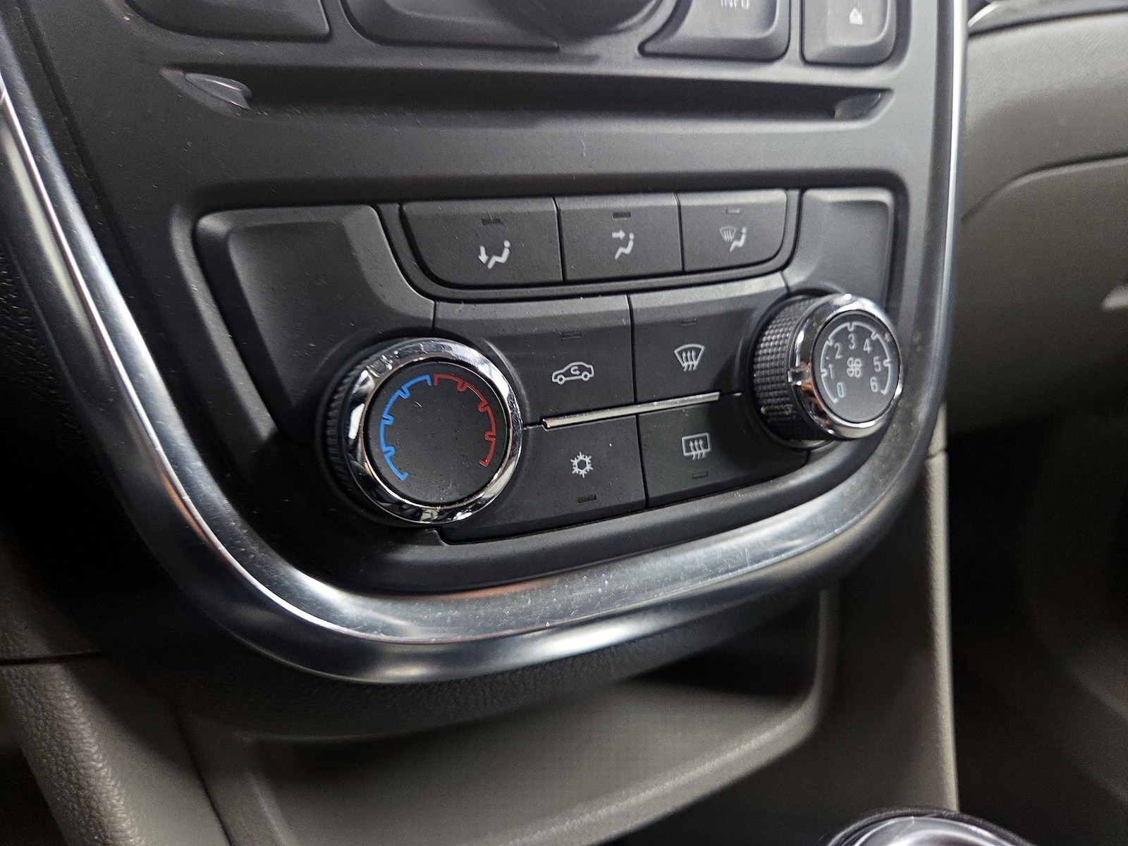 2016 Buick Encore Base - Photo 16