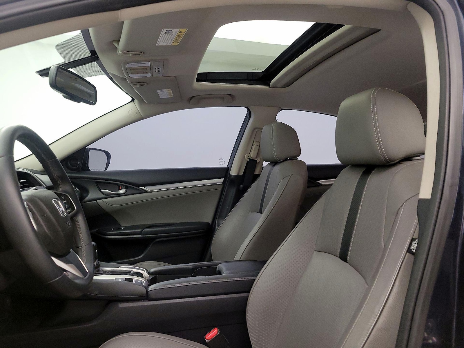 Sunroof(s) & Overhead Airbags