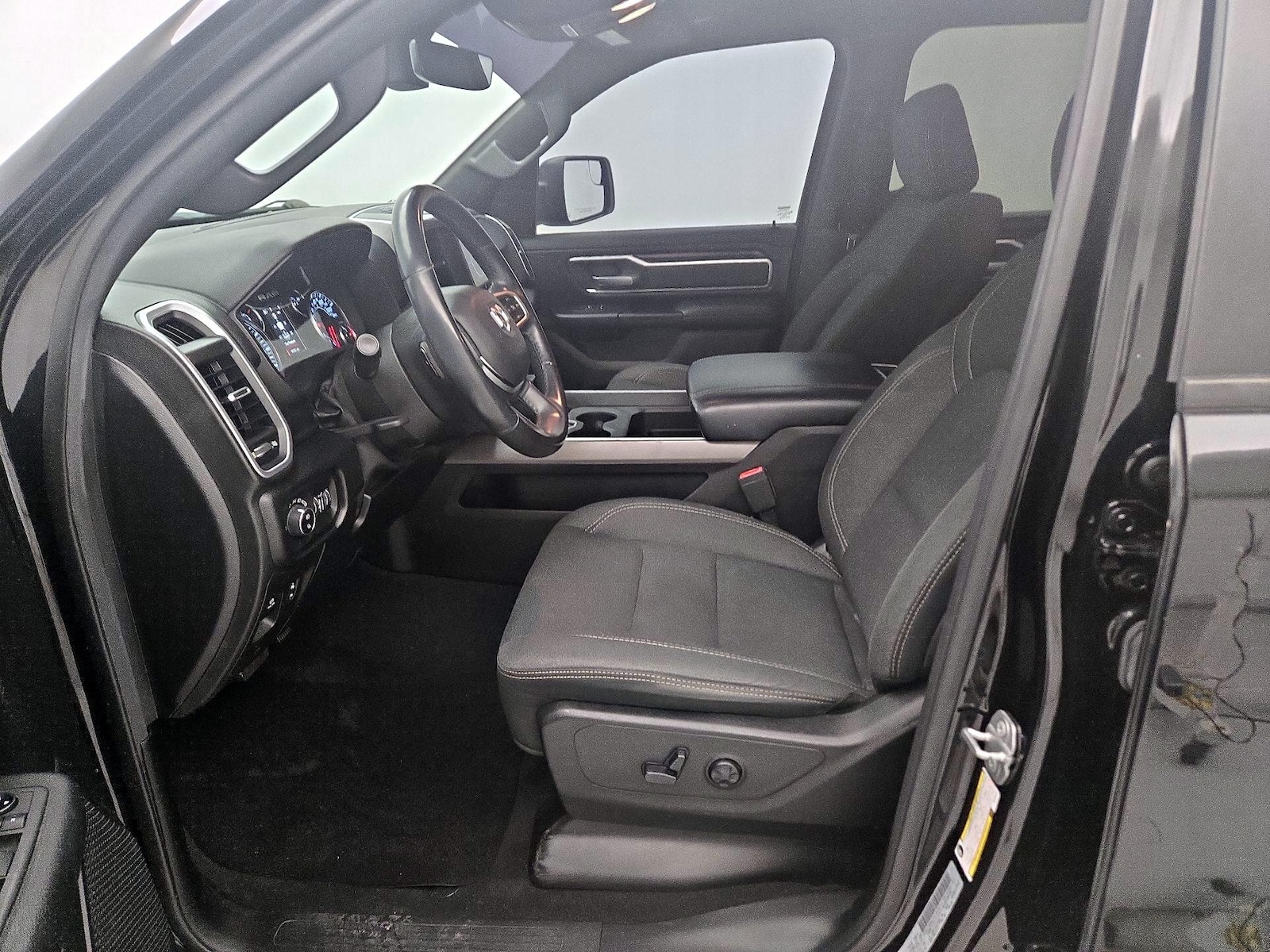 Power Seat(s) & Side Airbags