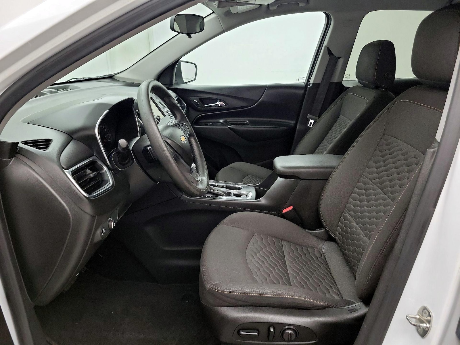 Power Seat(s) & Side Airbags