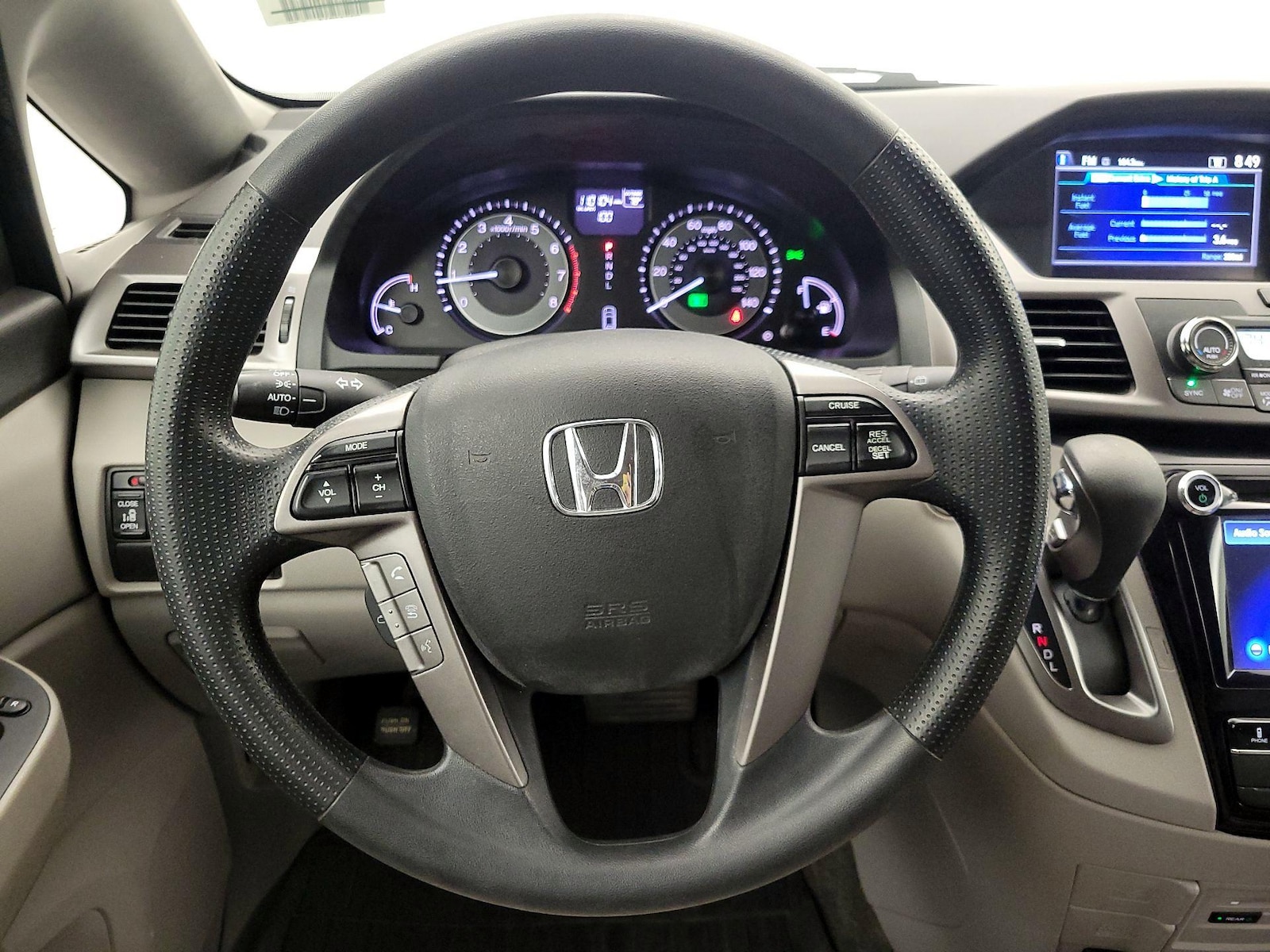 2016 Honda Odyssey SE - Photo 11