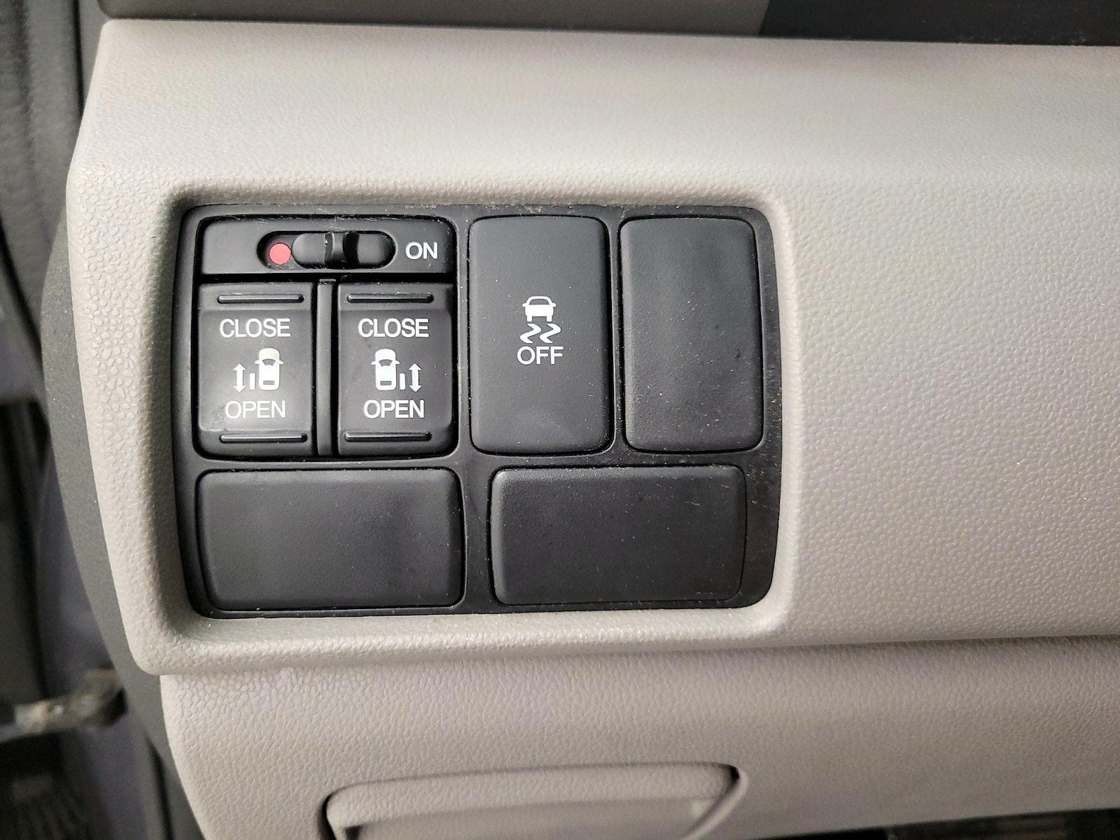 2016 Honda Odyssey SE - Photo 14