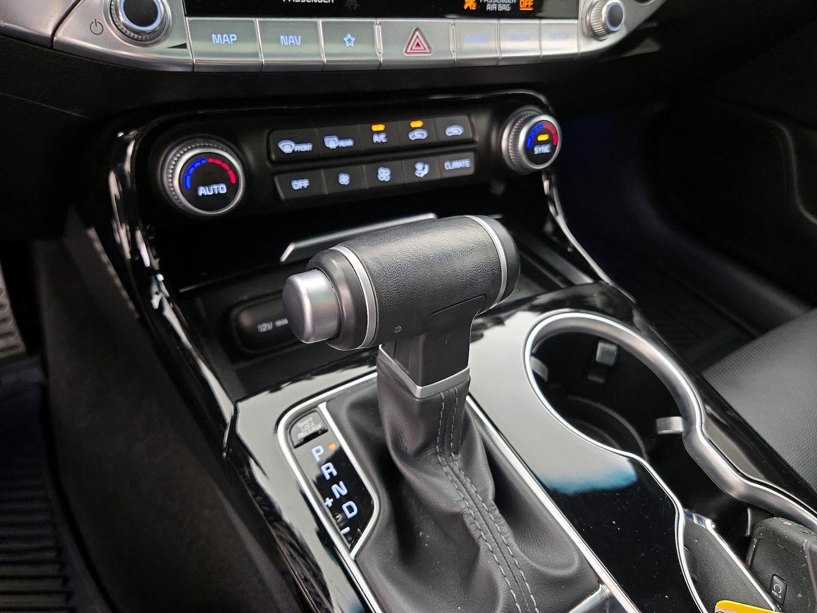 2022 Kia Stinger GT-Line - Photo 19