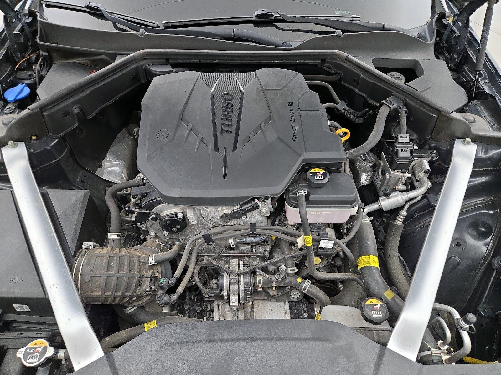 2022 Kia Stinger GT-Line - Photo 24