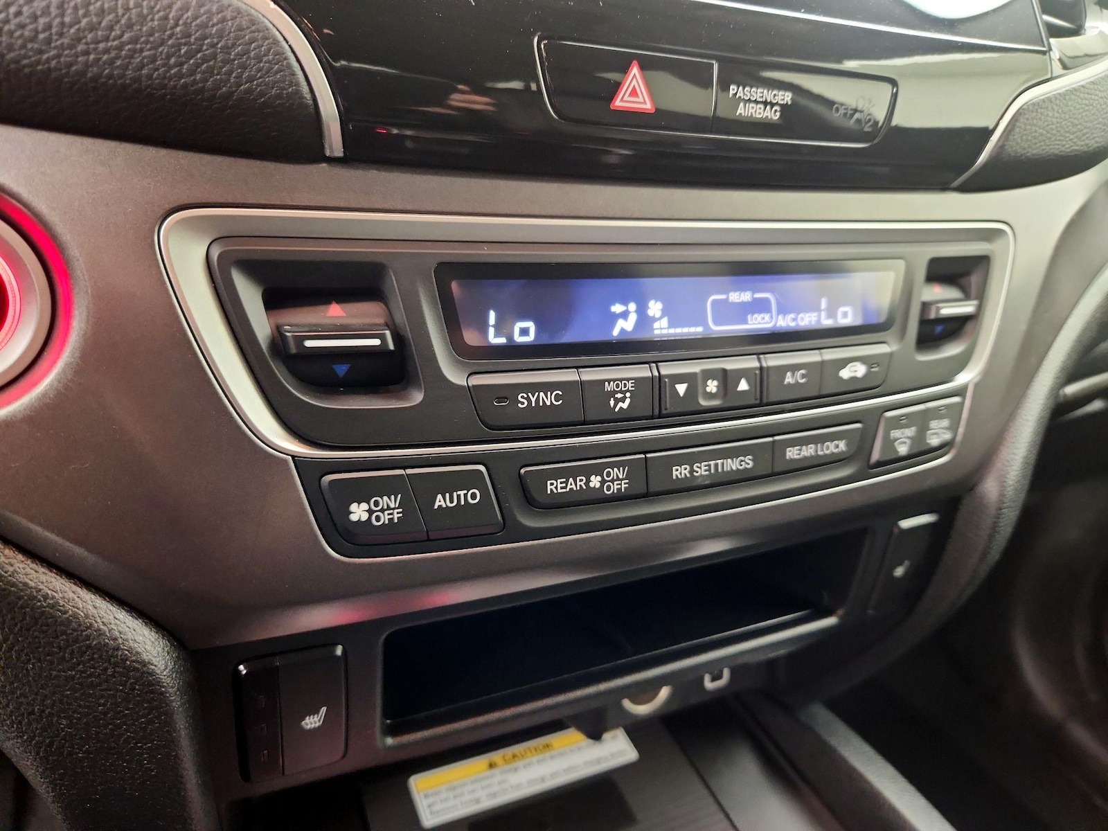 2021 Honda Pilot SE - Photo 18