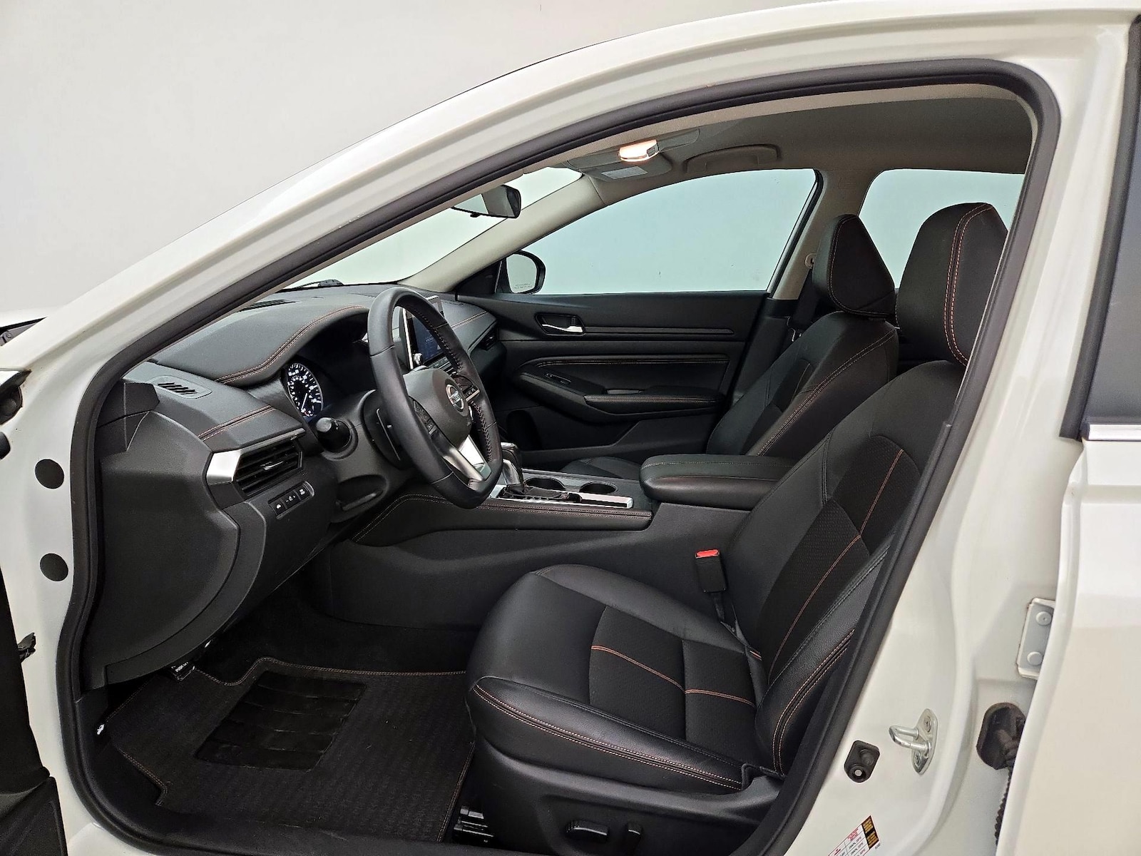 Power Seat(s) & Side Airbags