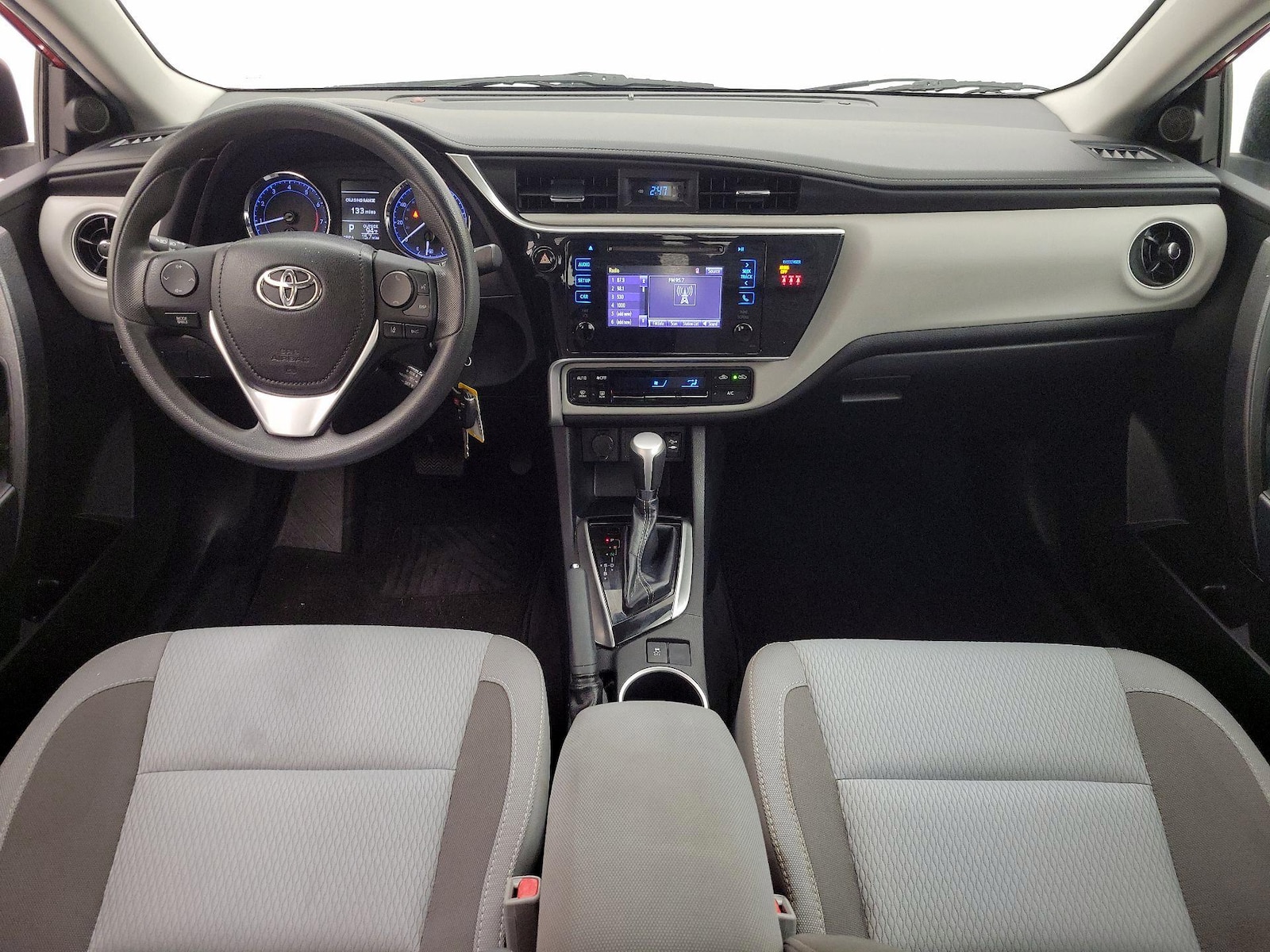 2019 Toyota Corolla LE - Photo 10