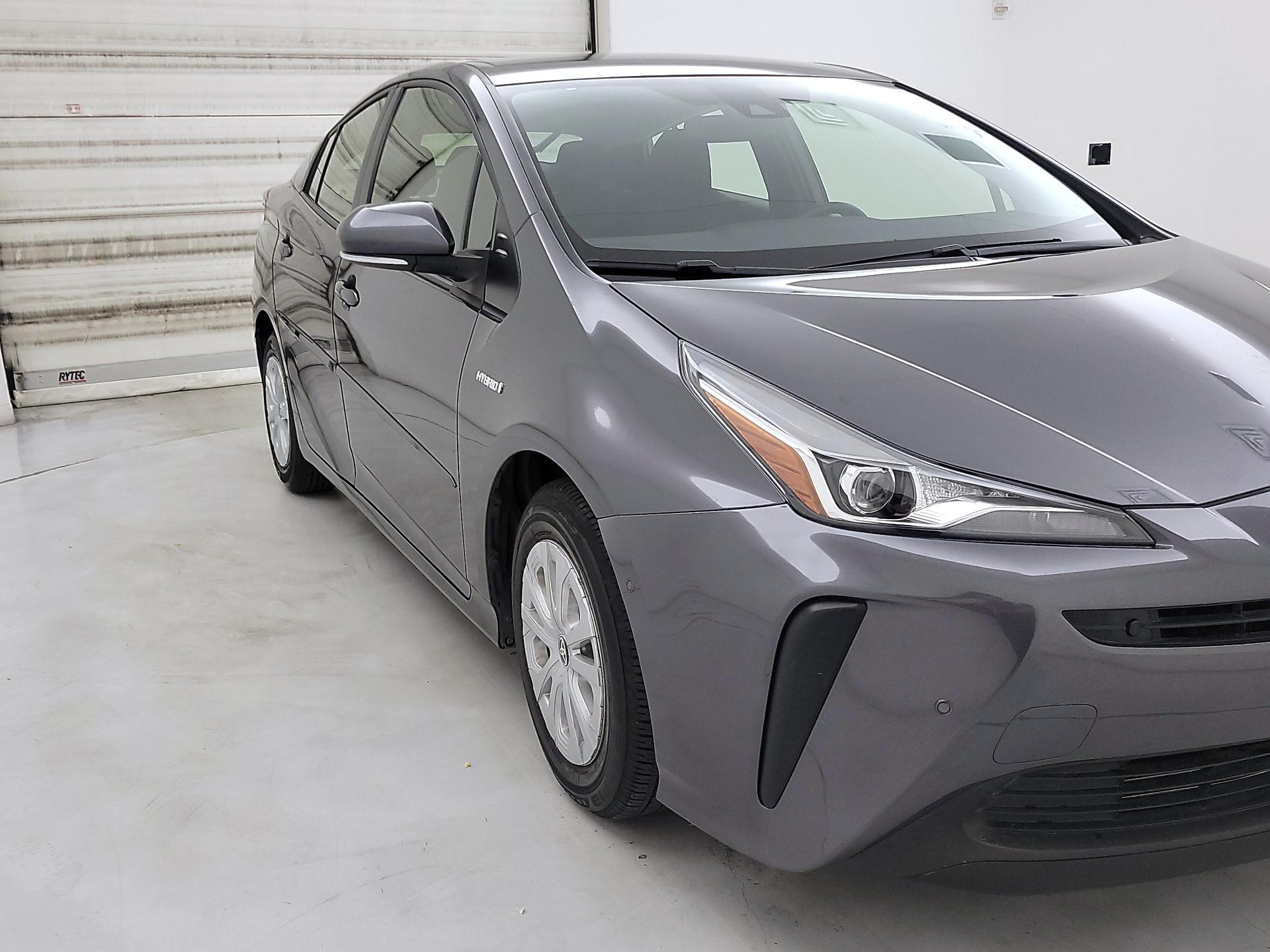 2022 Toyota Prius LE