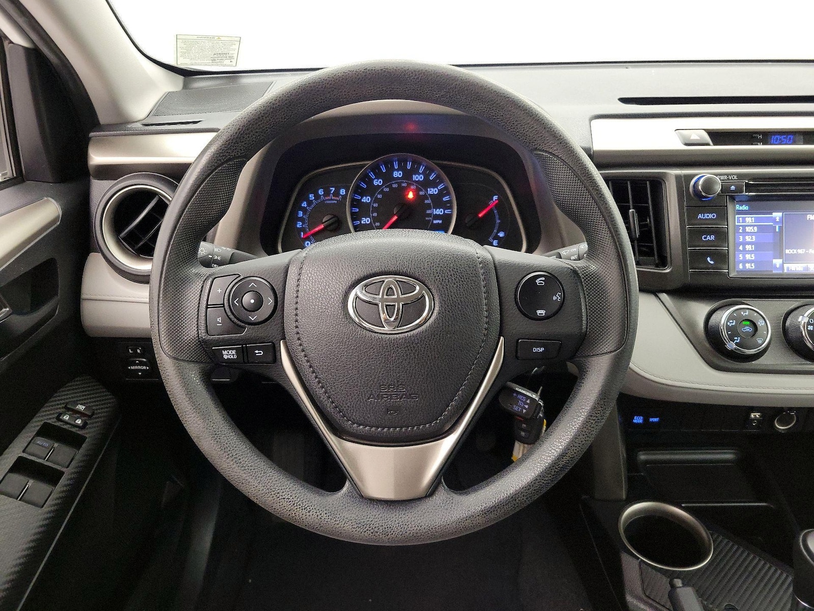 2014 Toyota RAV4 LE - Photo 11