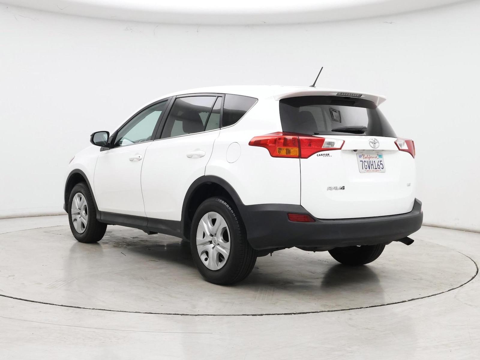 2014 Toyota RAV4 LE - Photo 3