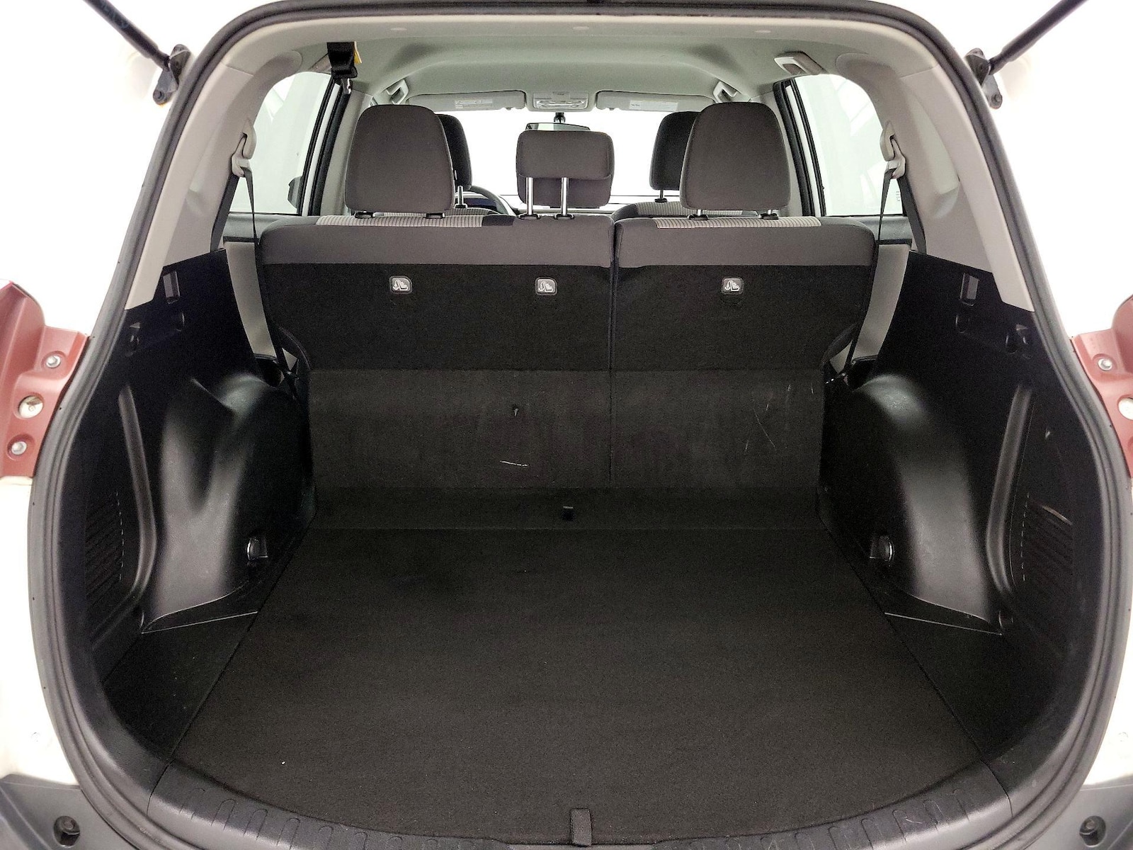 2014 Toyota RAV4 LE - Photo 21