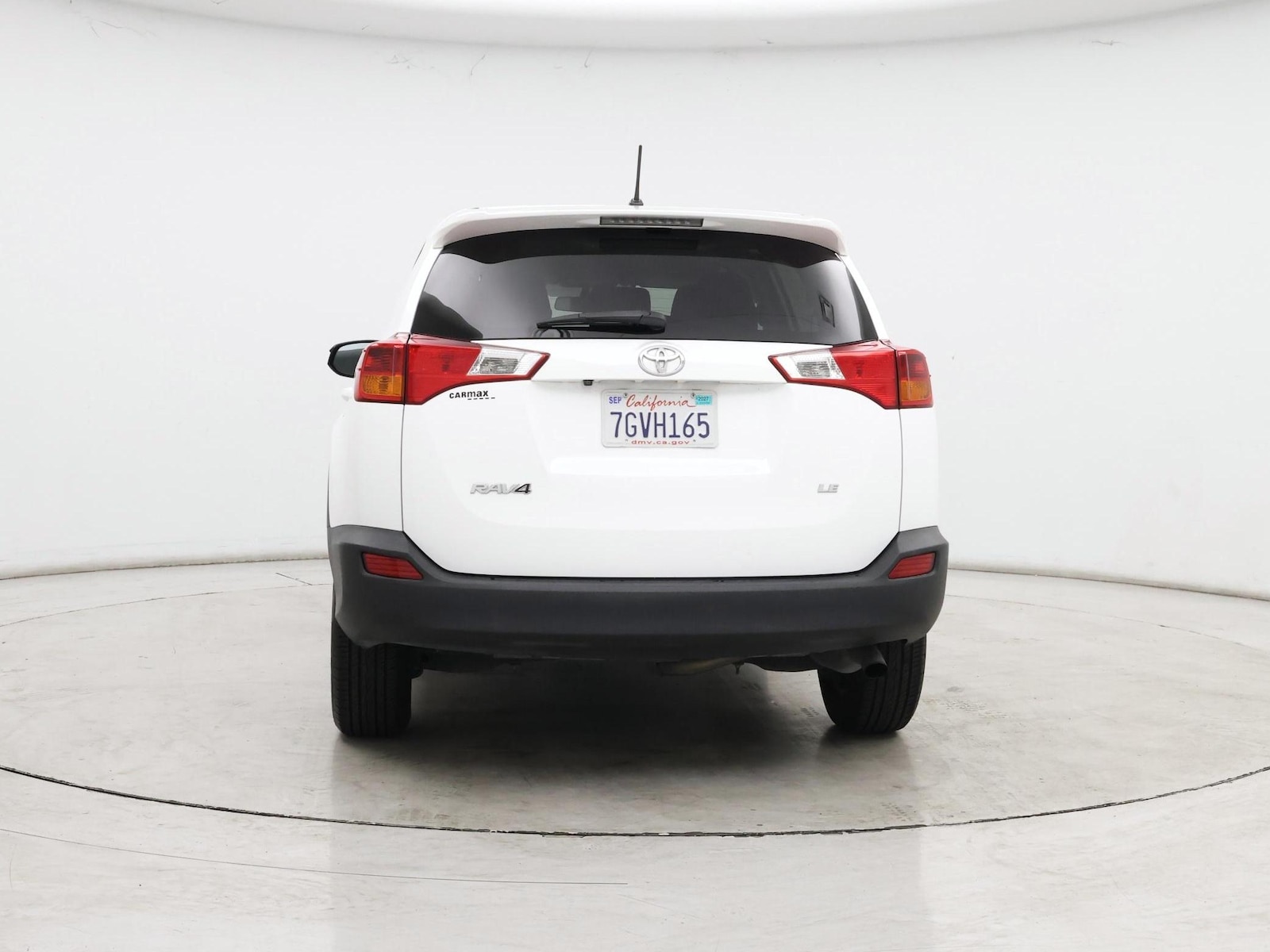 2014 Toyota RAV4 LE - Photo 7