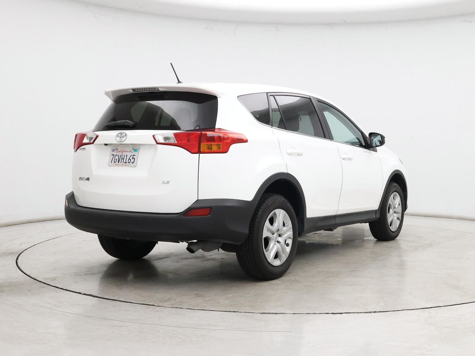 2014 Toyota RAV4 LE - Photo 9
