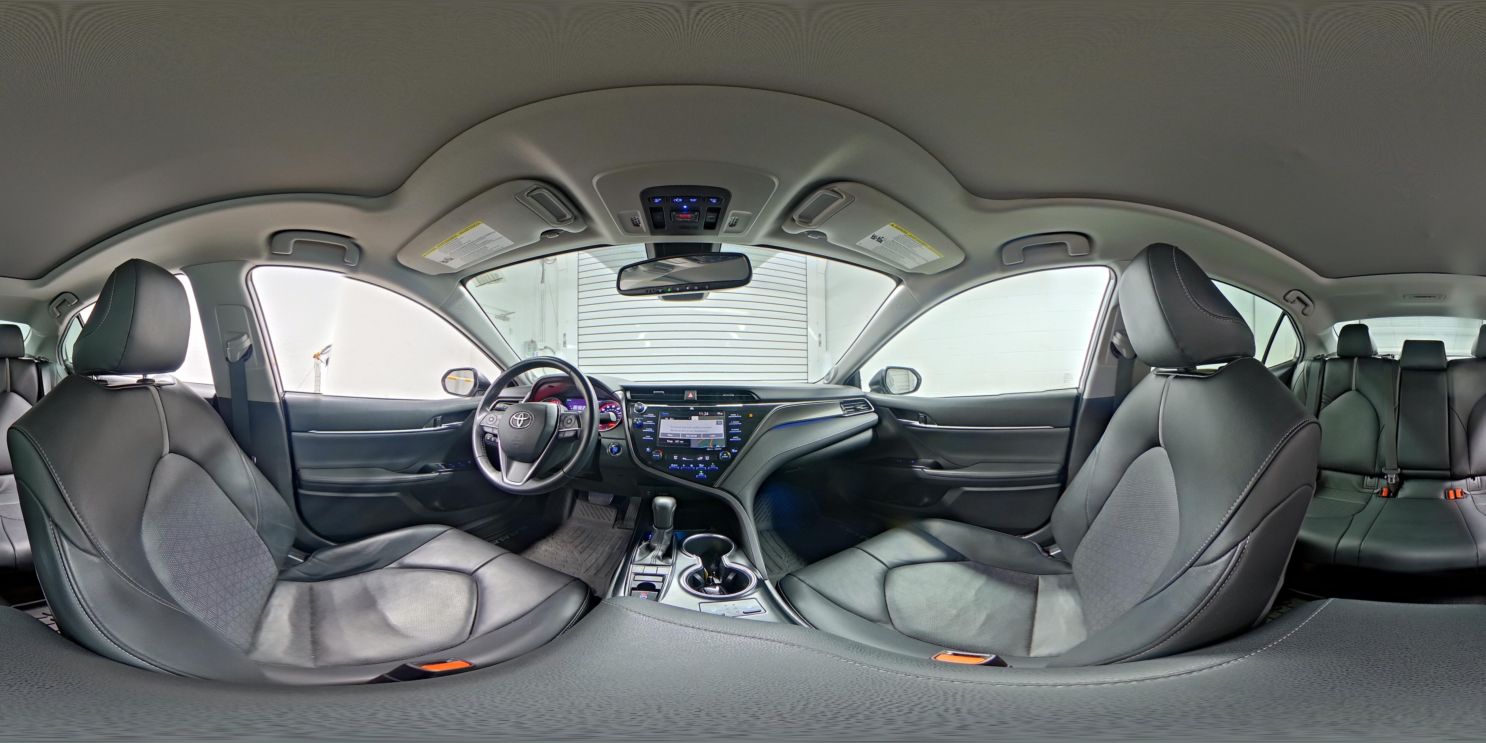 2019 Toyota Camry XSE - Photo 22