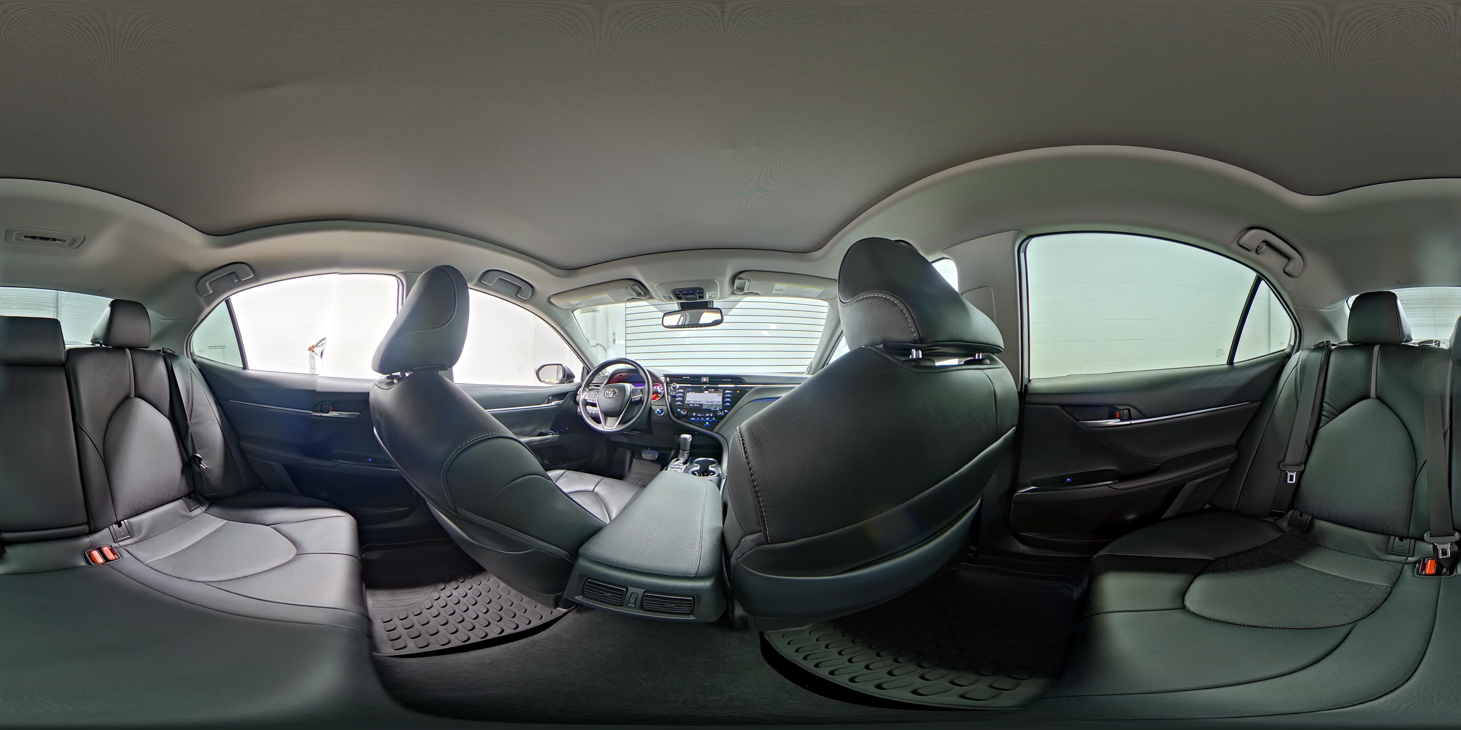 2019 Toyota Camry XSE - Photo 23