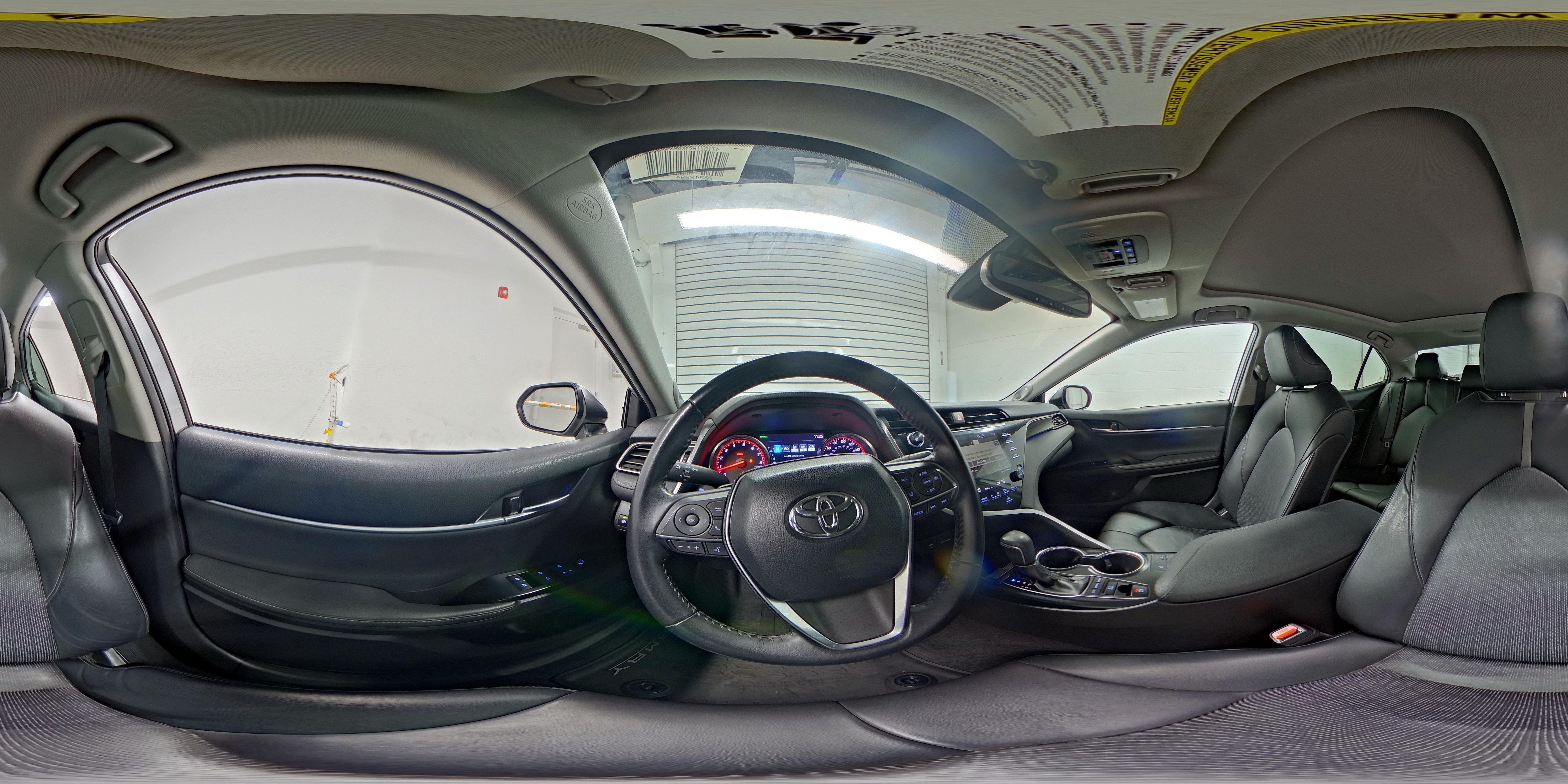 2019 Toyota Camry XSE - Photo 24