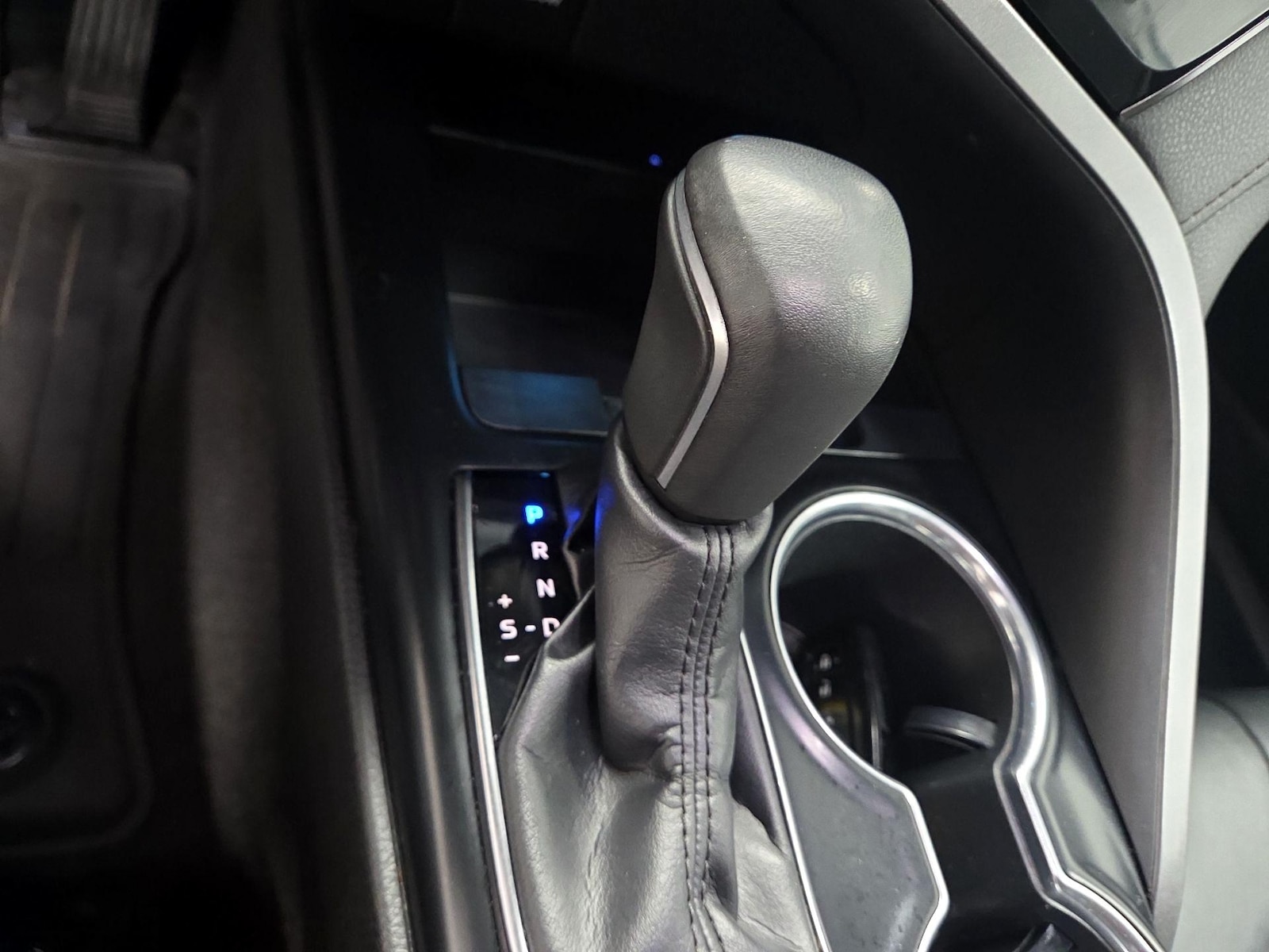 2019 Toyota Camry XSE - Photo 17