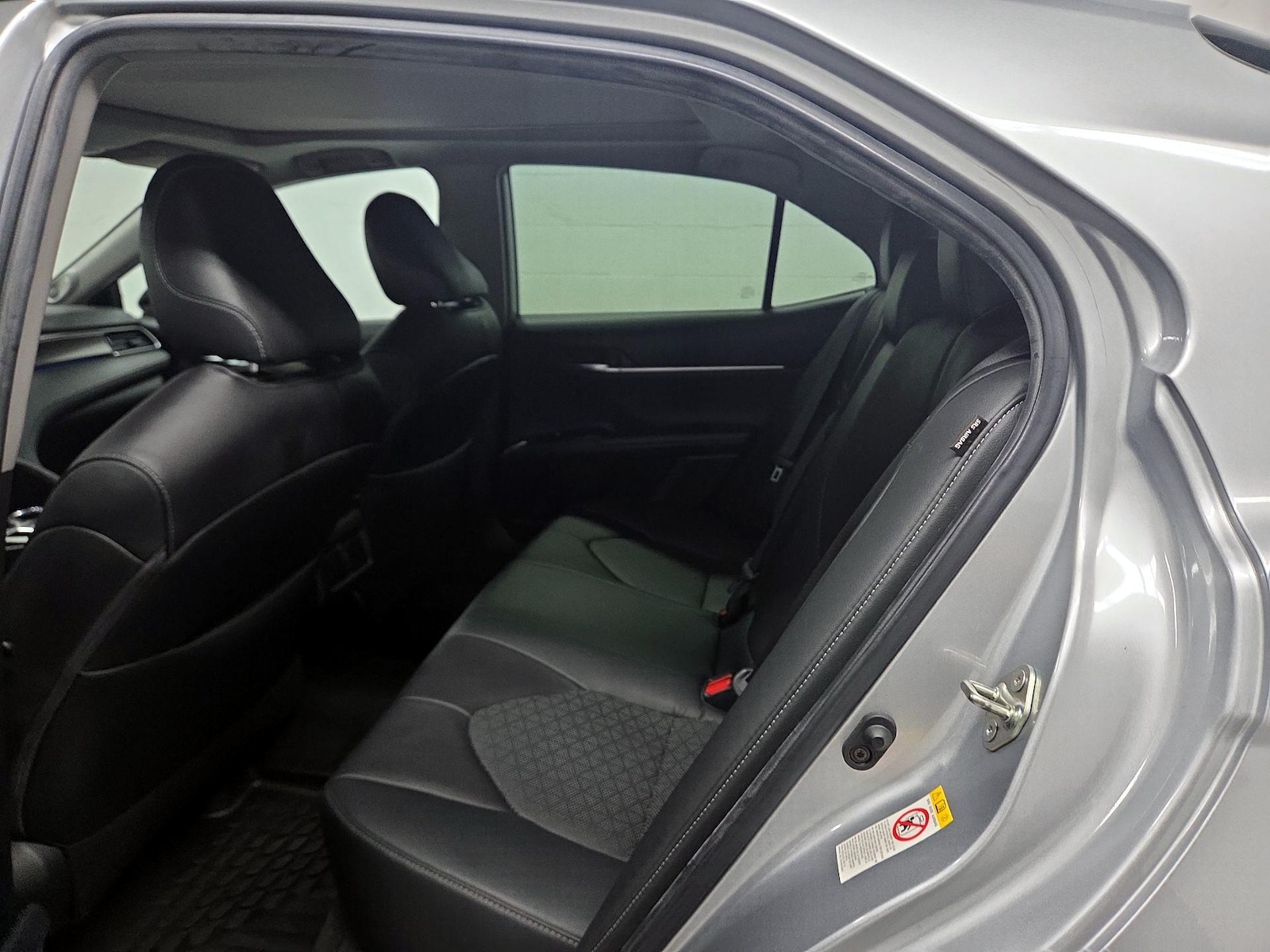 2019 Toyota Camry XSE - Photo 18