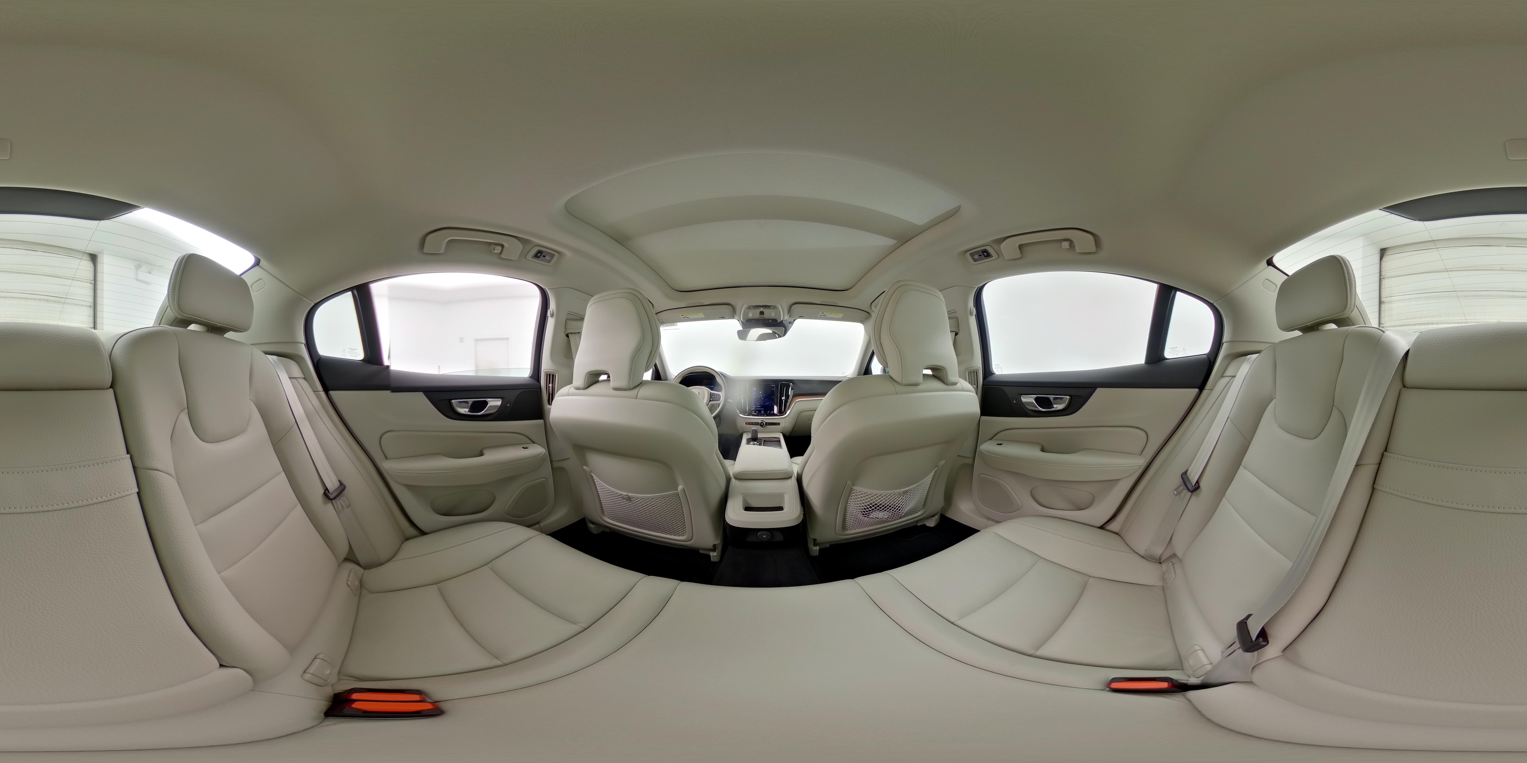 2022 Volvo S60 Momentum - Photo 27