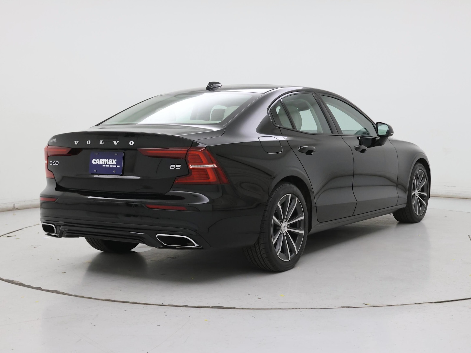 2022 Volvo S60 Momentum - Photo 9