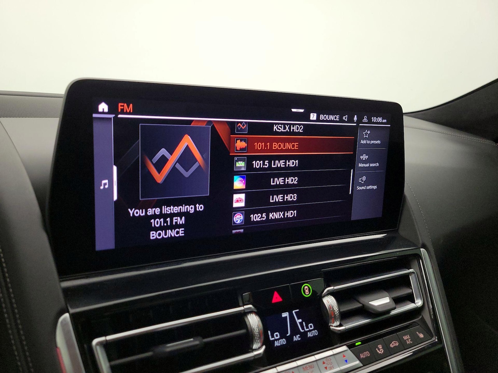 2025 BMW 8 Series 840i - Photo 17