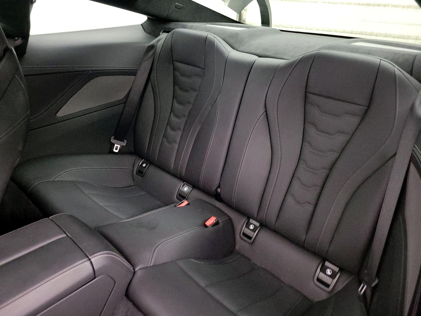 2025 BMW 8 Series 840i - Photo 21