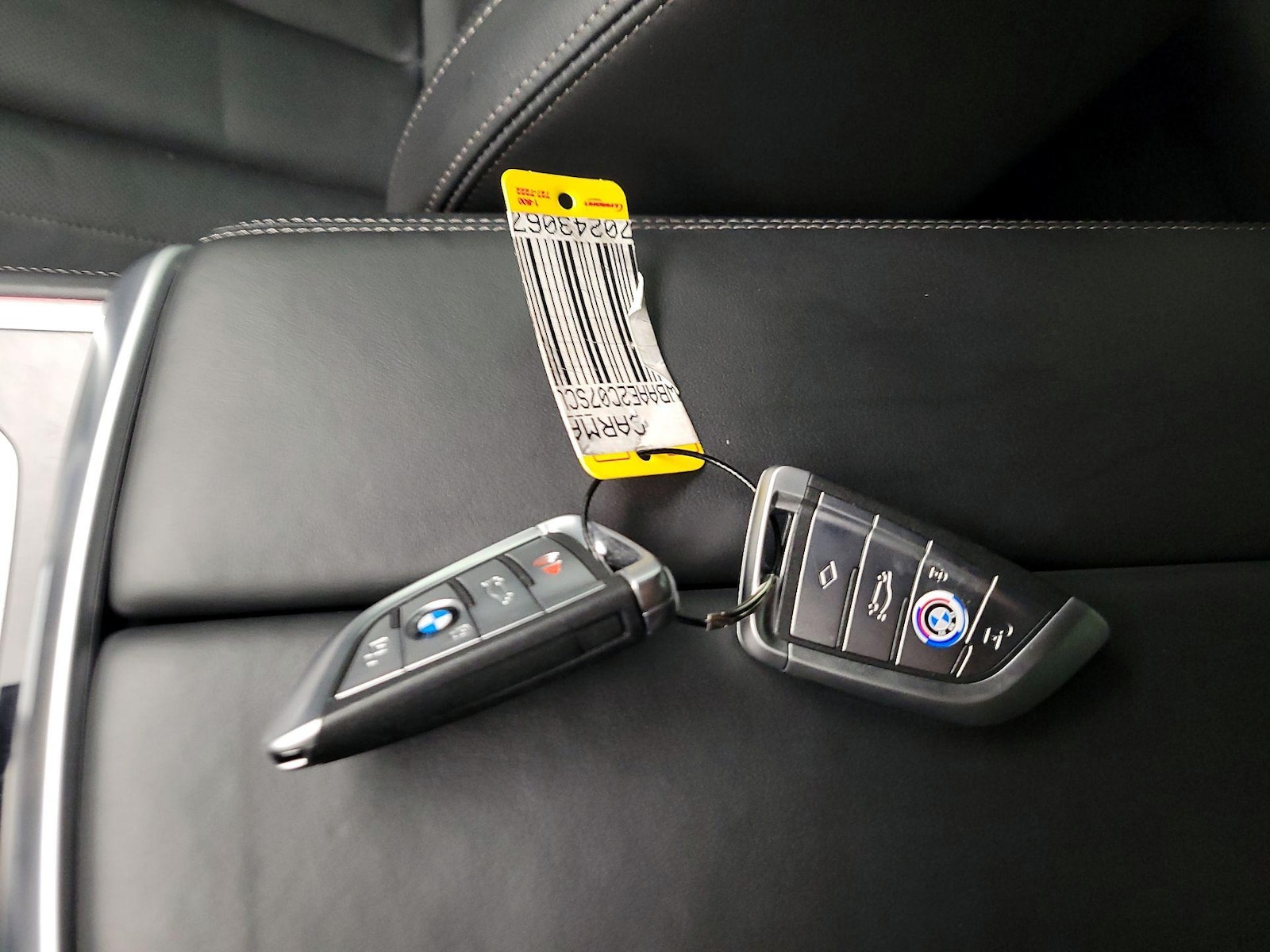 2025 BMW 8 Series 840i - Photo 24