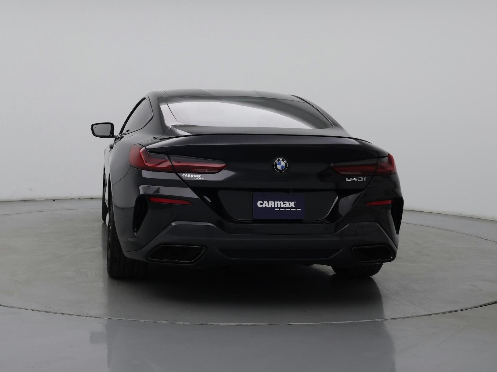 2025 BMW 8 Series 840i - Photo 7