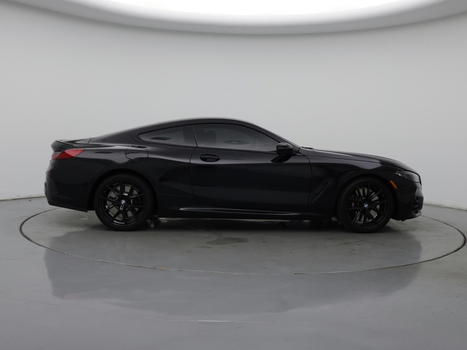 2025 BMW 8 Series 840i - Photo 8