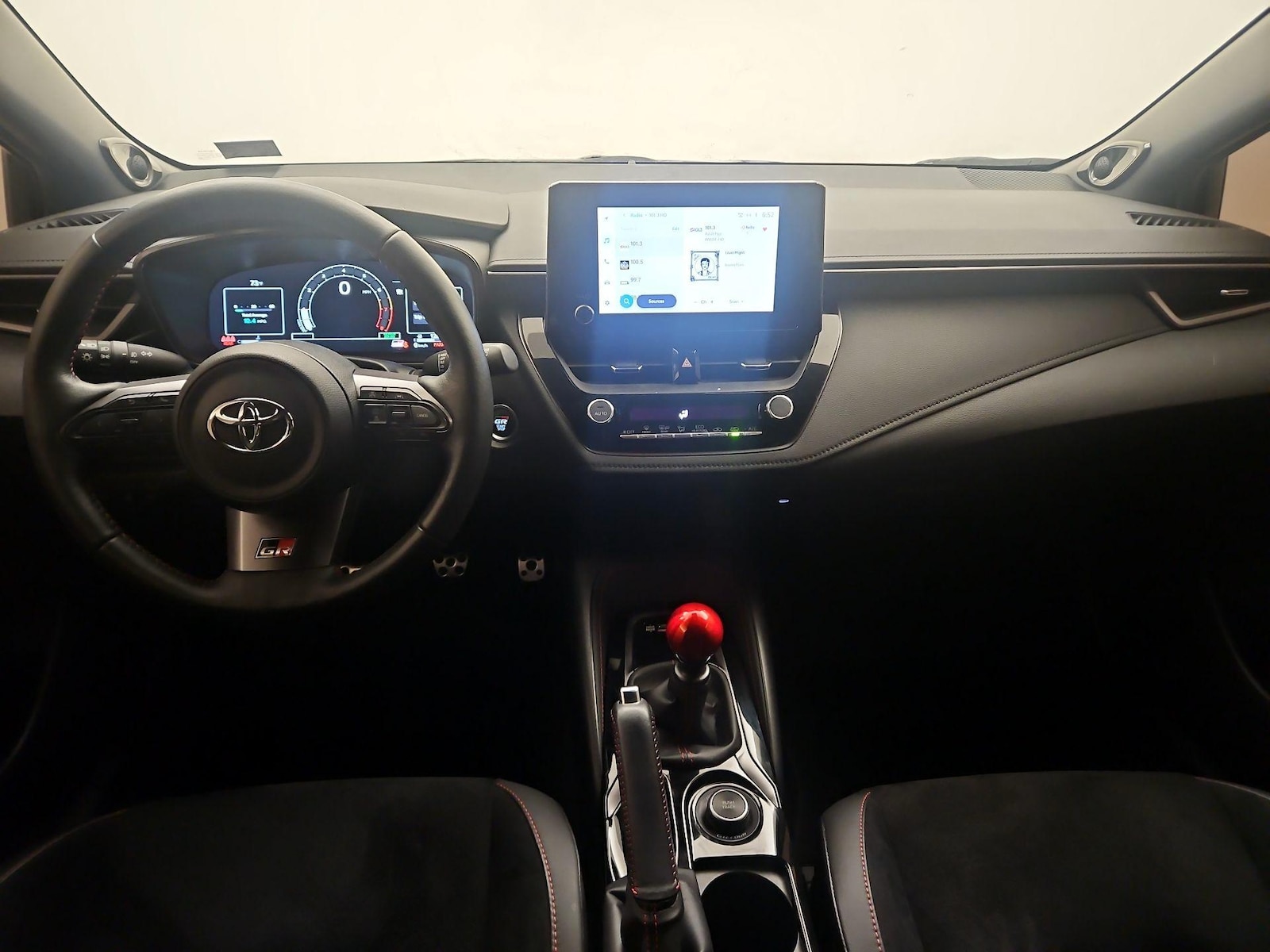 Apple CarPlay® & Android Auto™