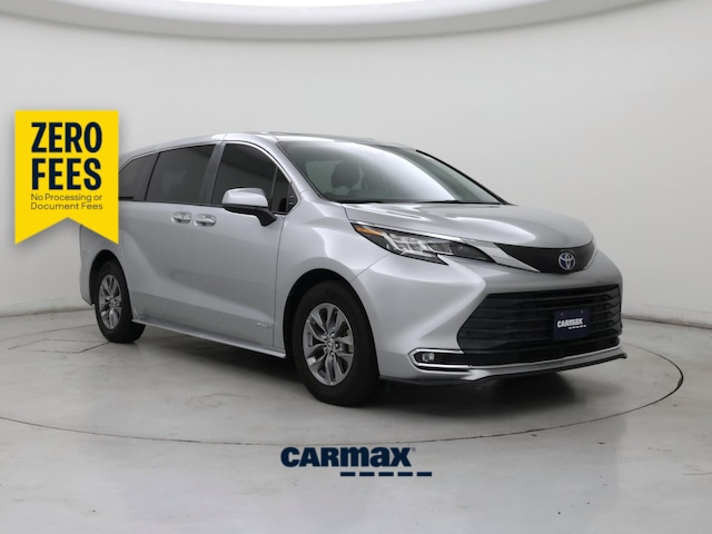 Silver 2021 Toyota Sienna Minivan All-Wheel Drive Automatic
