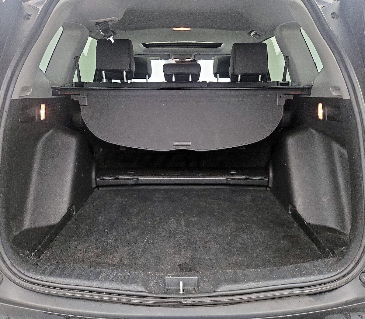 Trunk/Cargo (Seats Up)