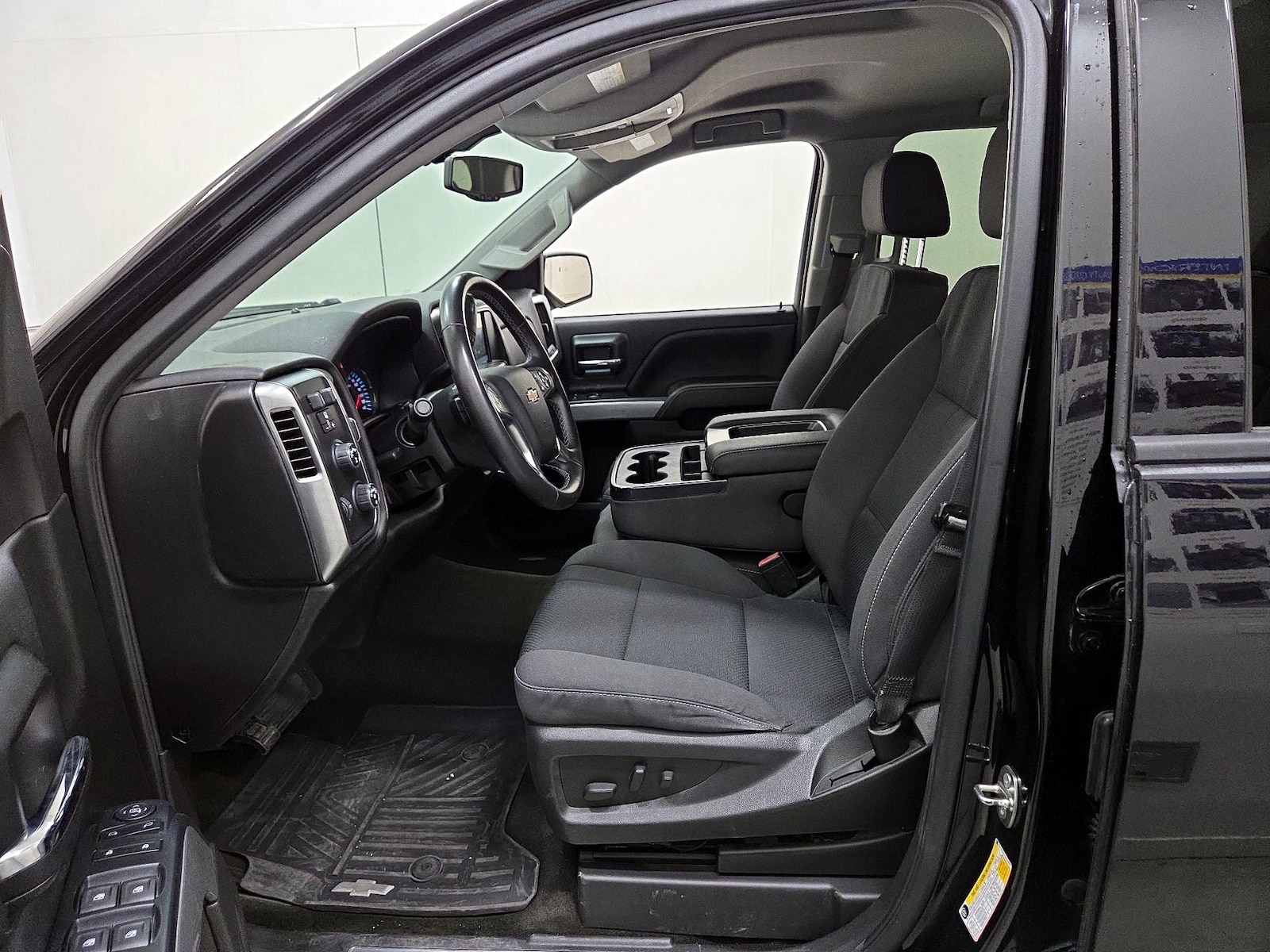 Power Seat(s) & Side Airbags