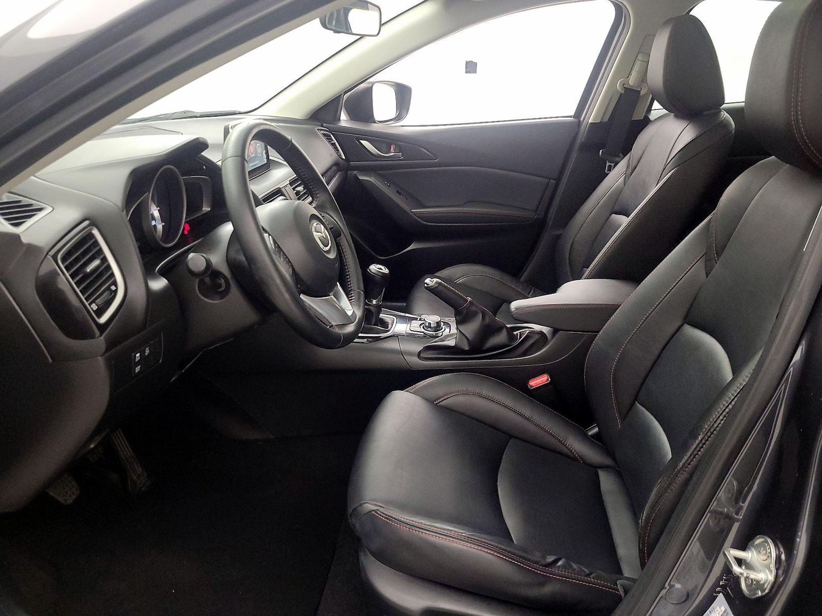 2015 Mazda MAZDA3 i Grand Touring - Photo 12