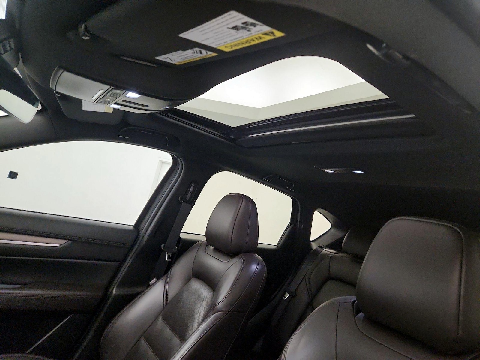 Sunroof(s) & Overhead Airbags