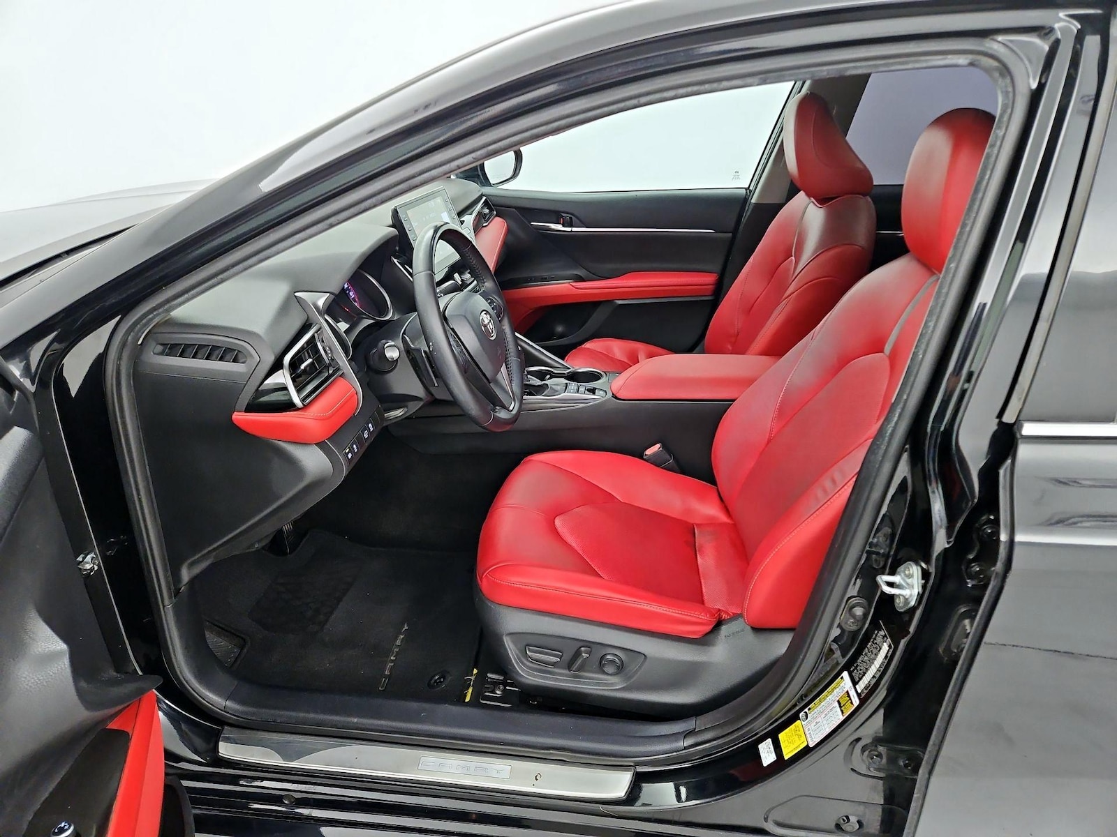2021 Toyota Camry XSE - Photo 12
