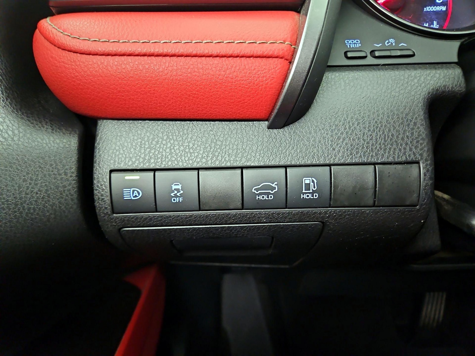2021 Toyota Camry XSE - Photo 14