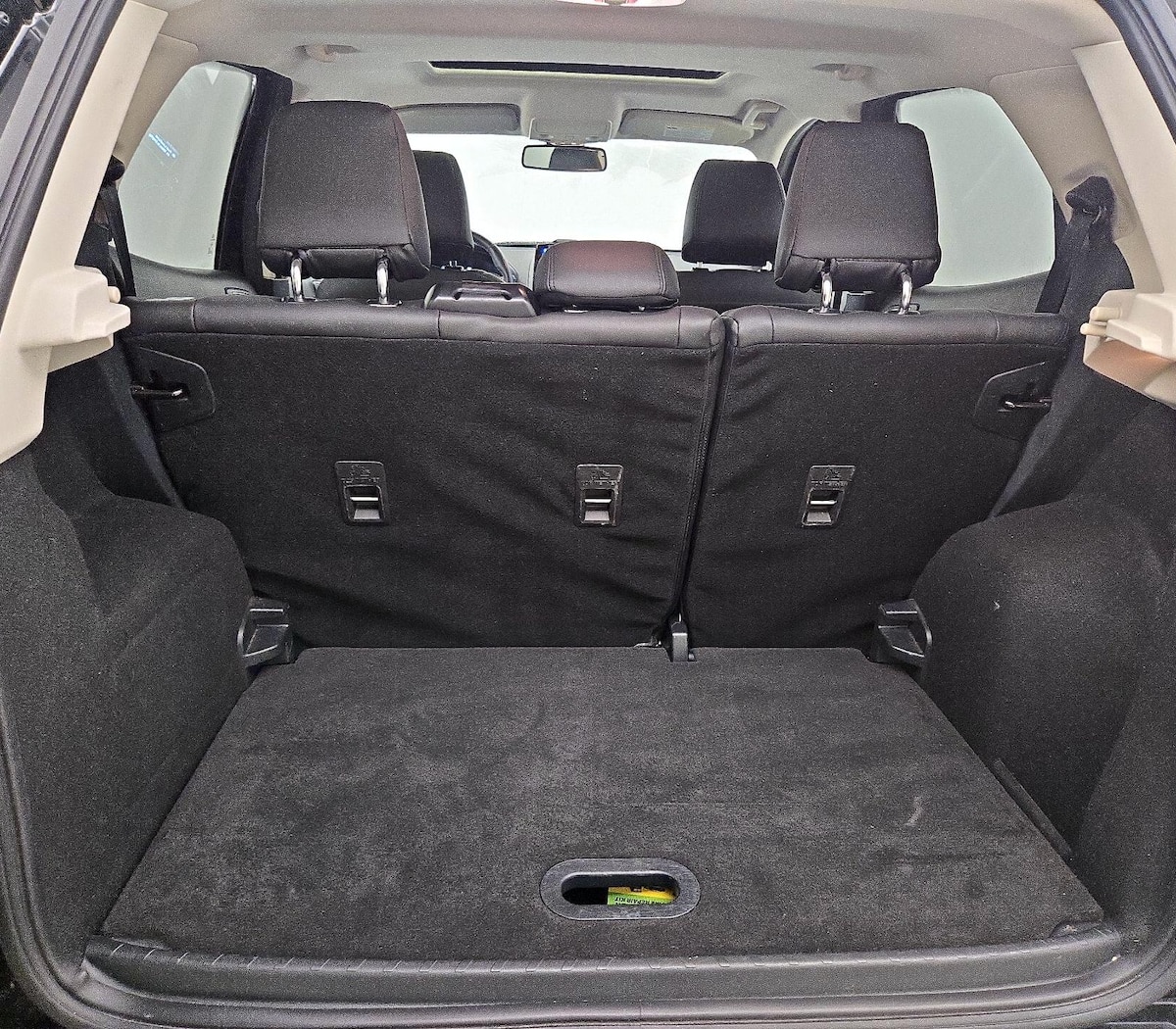 Trunk/Cargo (Seats Up)