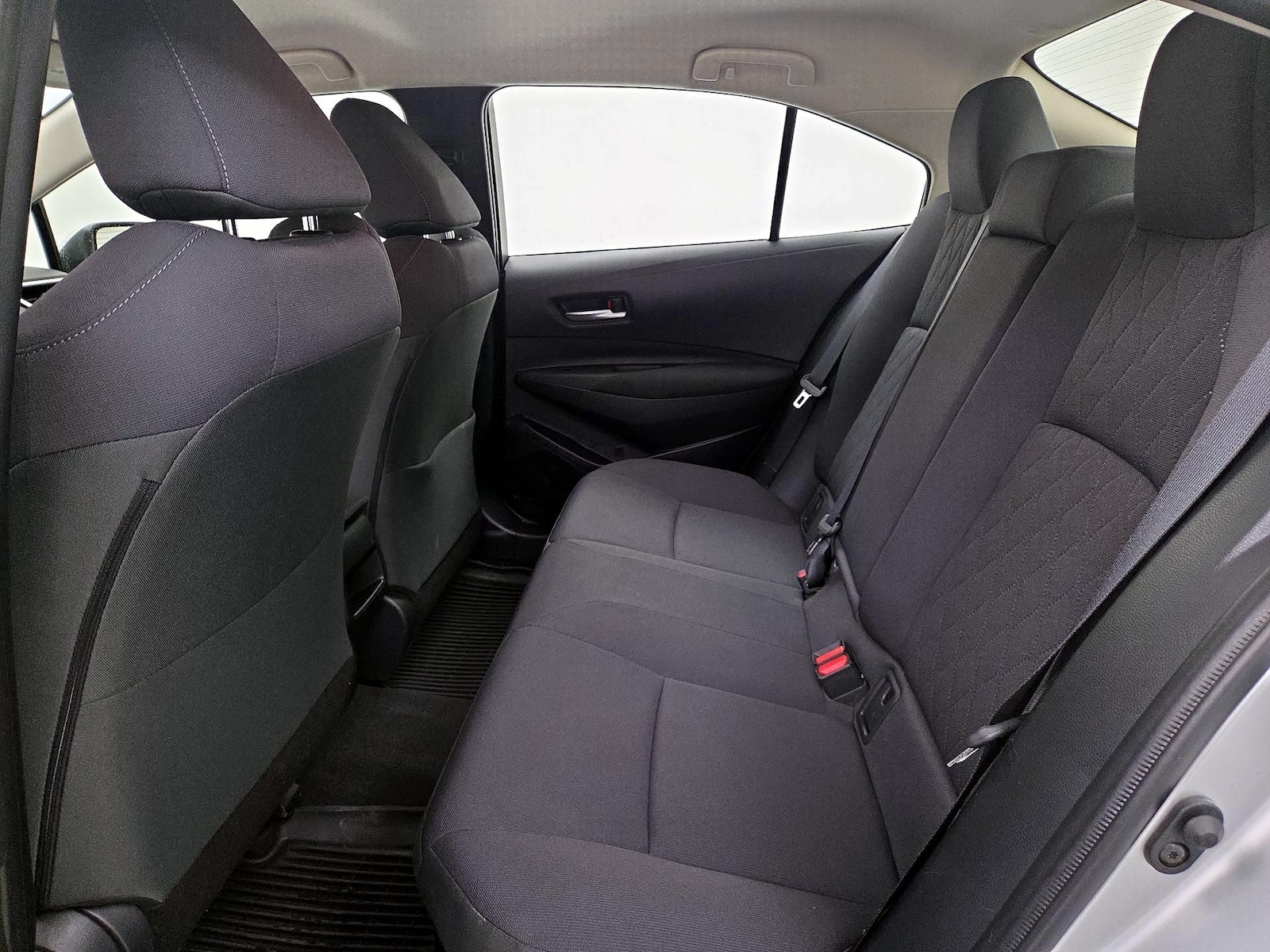 2020 Toyota Corolla LE - Photo 20