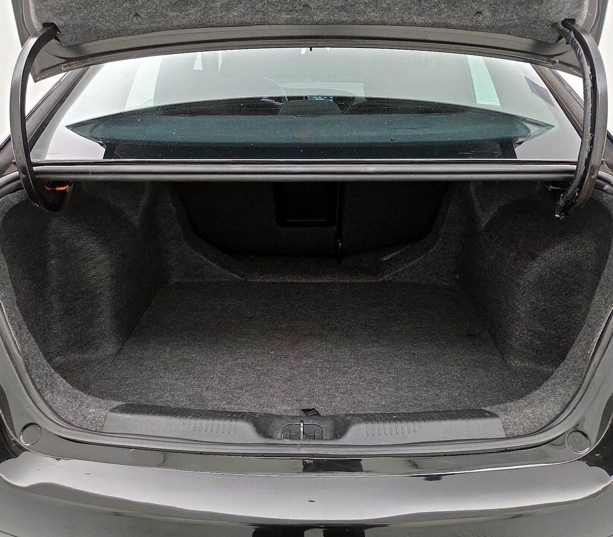 Trunk/Cargo (Seats Up)