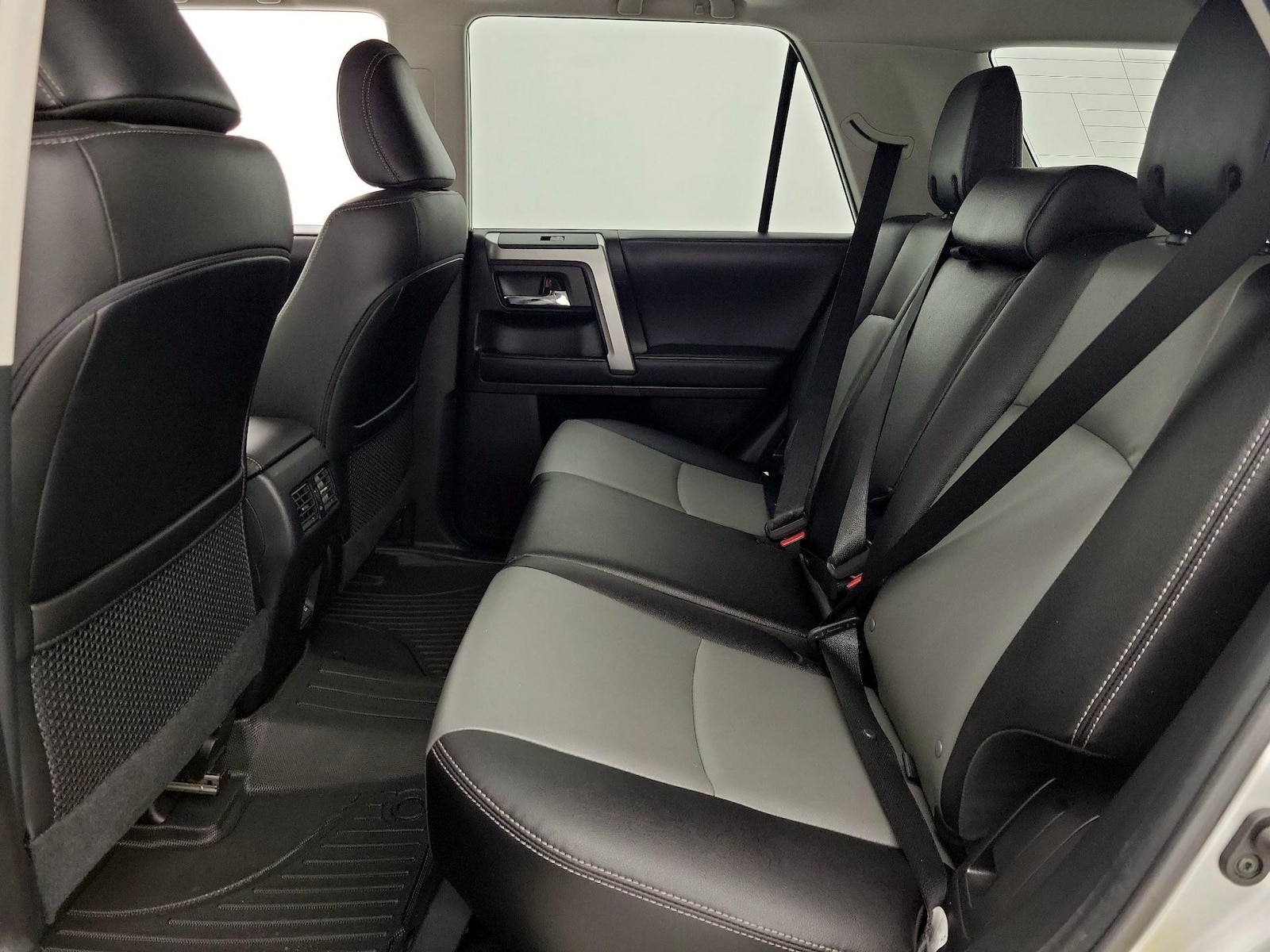 2021 Toyota 4Runner SR5 Premium - Photo 22